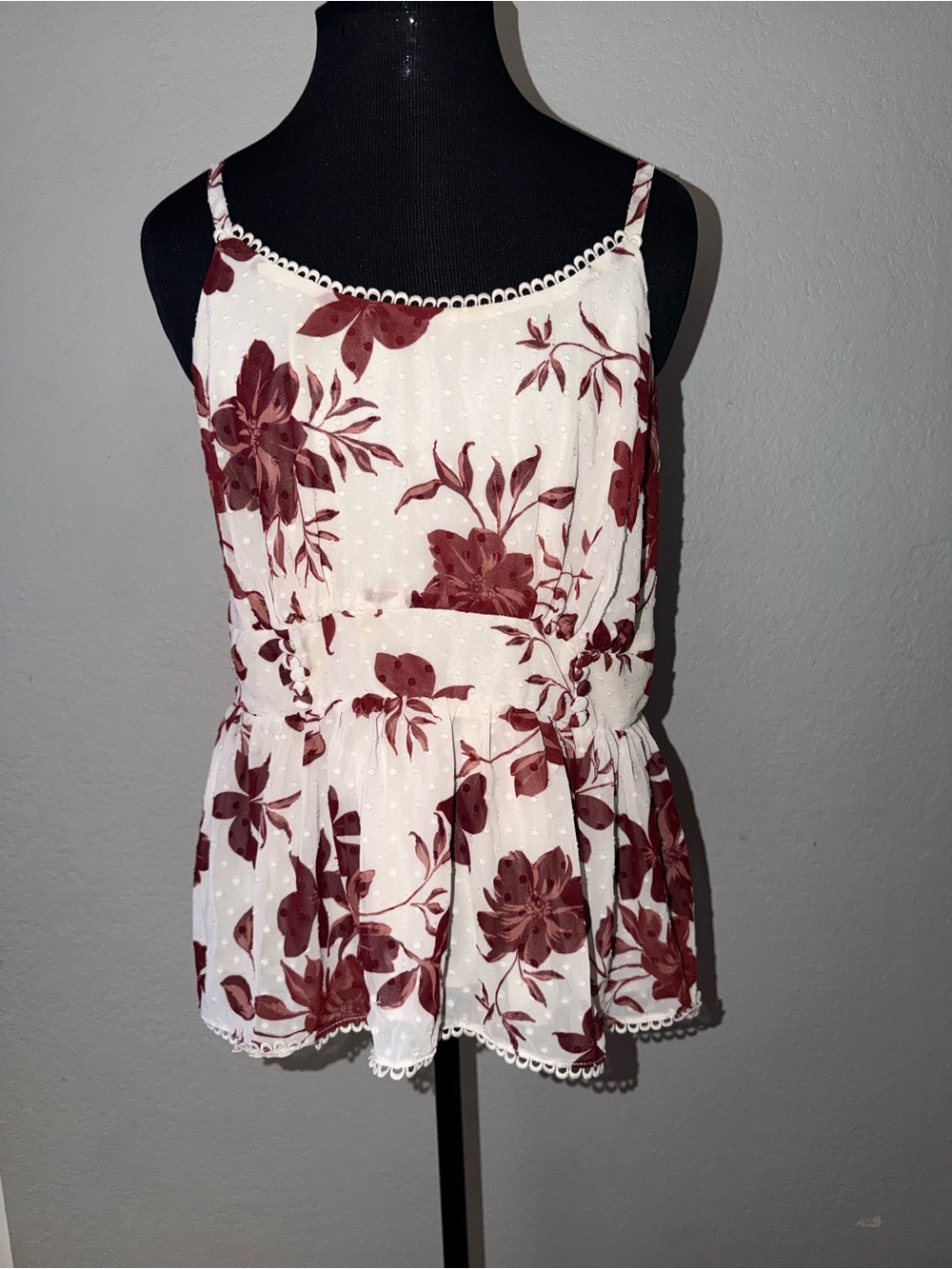 Torrid Peplum Clip Dot Shirred Bust Lace Trim Top Size 0 EUC